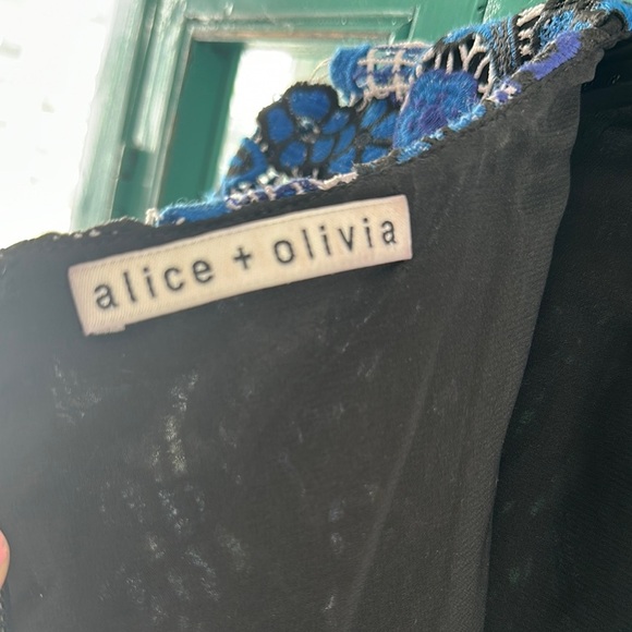 Alice + Olivia Nakia Giupure Lace Mini Dress EUC - Picture 6 of 8